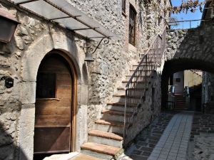 Milleunapietra, a Charming Country House Near Cassino, Between Rome and Naples