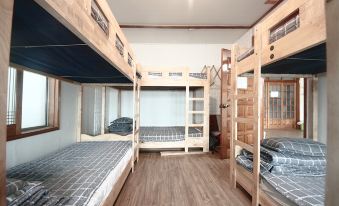 Jeju Hamdeok Beach Party Guesthouse