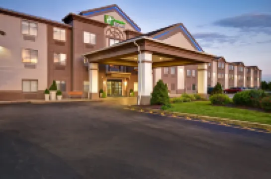 Holiday Inn Express NEWPORT NORTH - MIDDLETOWN by IHG Hotels in 