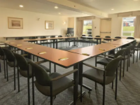 Super 8 by Wyndham Caraquet Hotels in Gloucester County