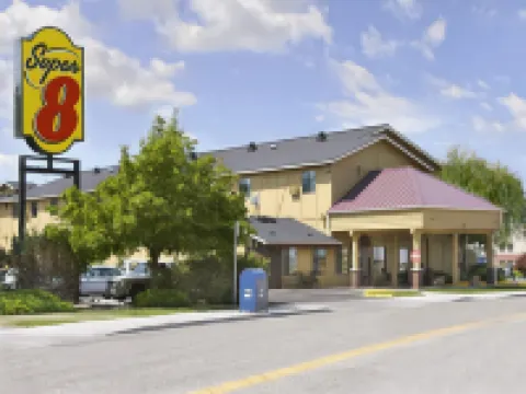 Super 8 by Wyndham Boise Hotels in Boise