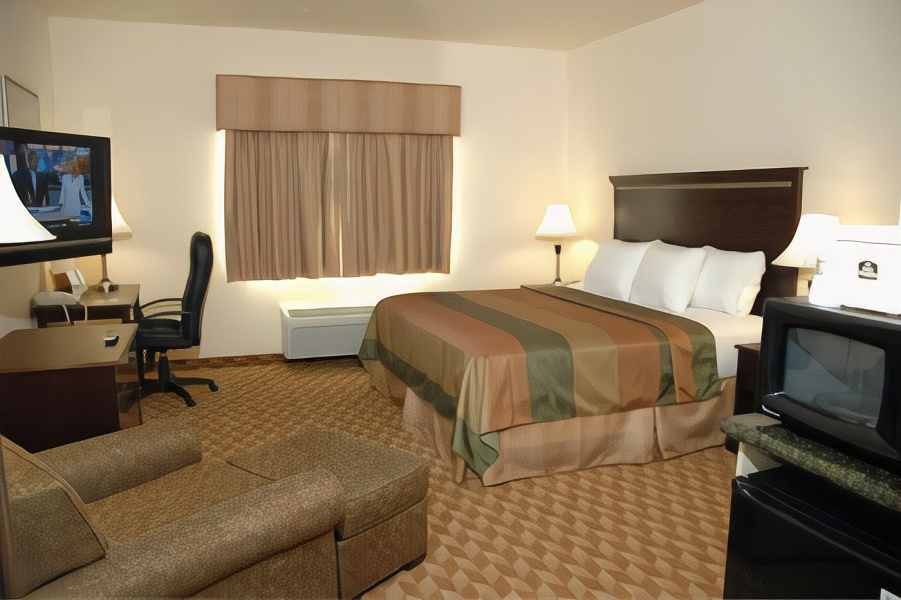 Best Western Plus Battleground Inn & Suites