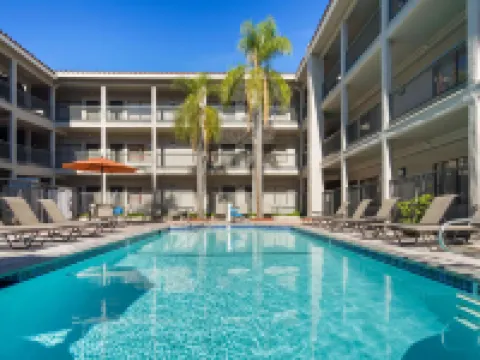 La Quinta by Wyndham Orange County Airport Hotels in Santa Ana