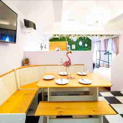 Honeypot House Dining/Meeting Rooms