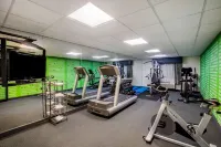 La Quinta Inn & Suites by Wyndham Pasadena - Gym