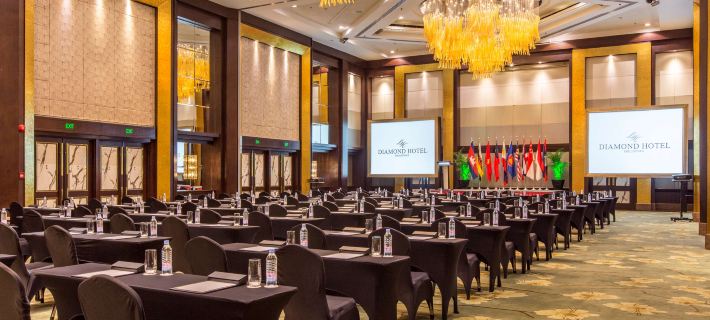 Diamond Hotel Manila Hotels in City of Manila