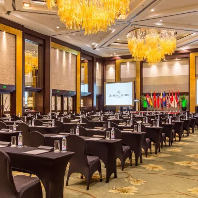 دايموند هوتل الفلبين Hotels near سوق ديفيسوريا