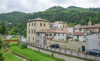 Sprawling Villa with Breathtaking Views in Emilia-Romagna
