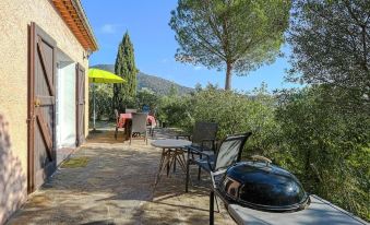 Boutique Holiday Home in Bormes-Les-Mimosas with Pool