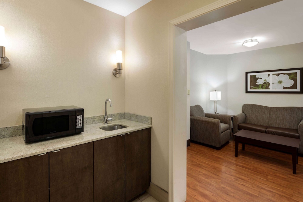 La Quinta by Wyndham LaGrange / I-85