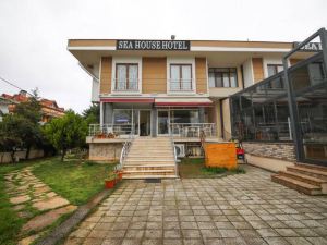 Sea House Hotel