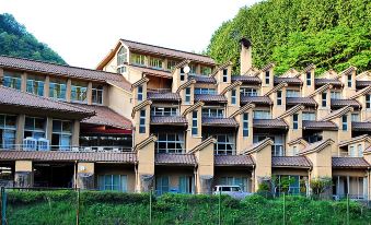 Sozukyo Onsen Nishiki Palace Hotel