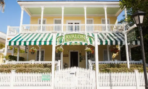 Duval Gardens at Southernmost Beach Resort – Adults Only