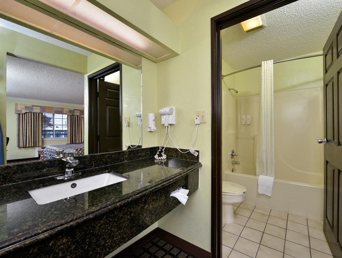 Americas Best Value Inn Fort Worth