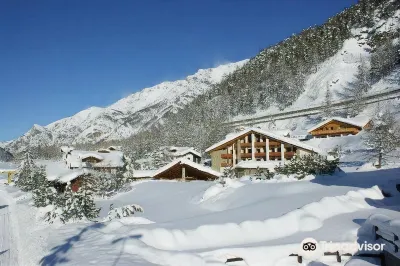 Eco Wellness Hotel Notre Maison Hotels near Miniera Costa del Pino