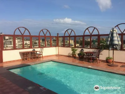 Royal Court Hotel
