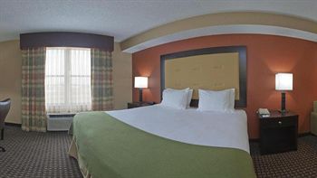 Country Inn & Suites by Radisson, Evansville, IN