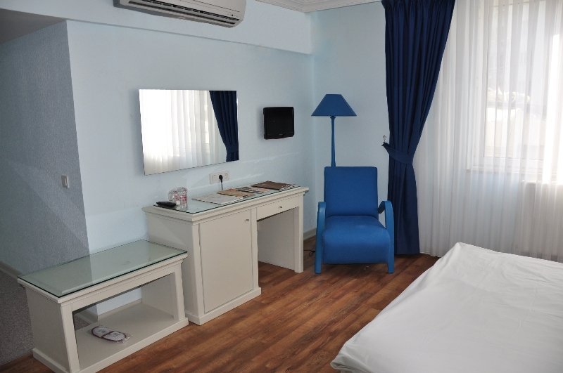 Hotel Etap Mola