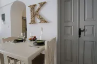 Kampanario Luxury Two-Bedroom Villa with Private Jacuzzi Hotels in Megalochori