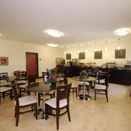 Best Western Plus DeRidder Inn  Suites