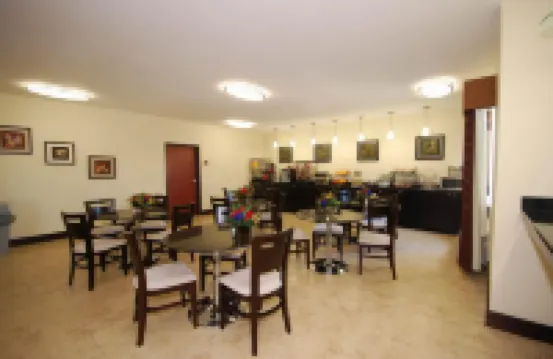 베스트 웨스턴 플러스 데리더 인 & 스위트 뷰리가드 파리쉬 호텔