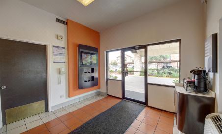 Motel 6 San Antonio, TX - Downtown - Market Square - Housity