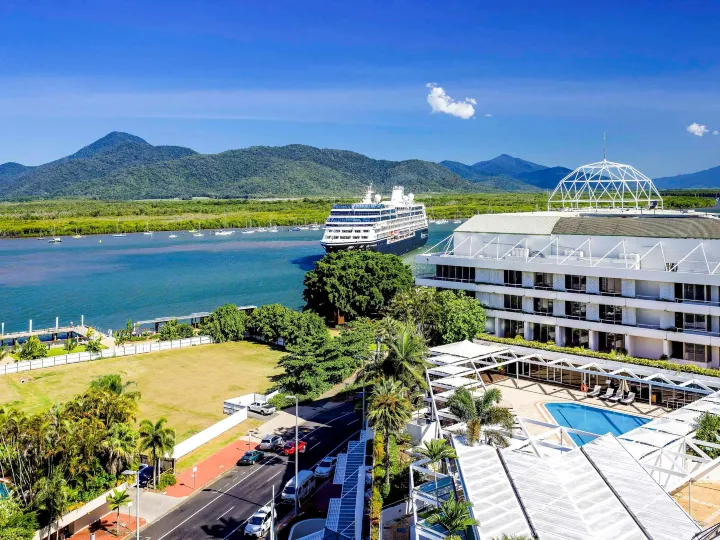 The Reef Hotel Casino Cairns - Handwritten Collection