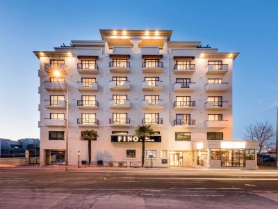Fino Hotel & Suites