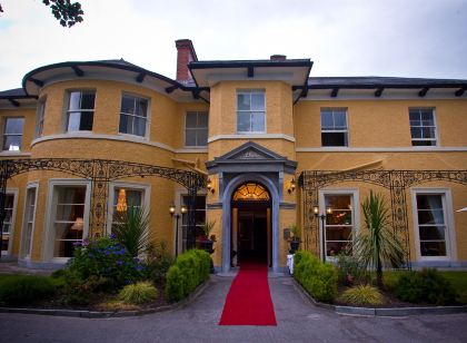 Cork's Vienna Woods Hotel & Villa's