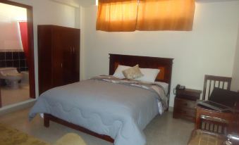 Hostal Perla Real Inn