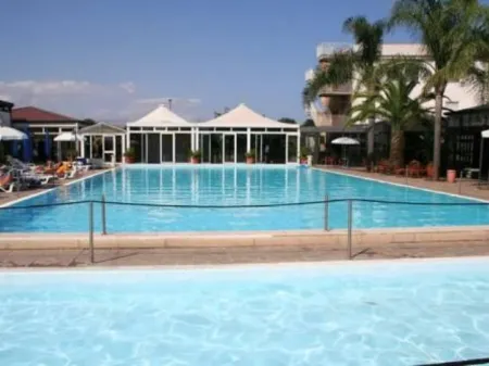 Atlantis Palace Hotel