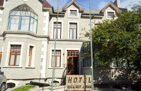 雷伊豪爾赫島酒店