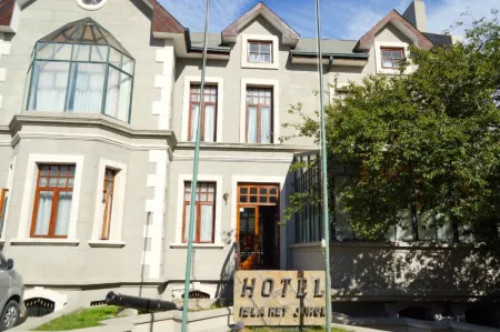 Hotel Isla Rey Jorge Отели в г. Магальянес