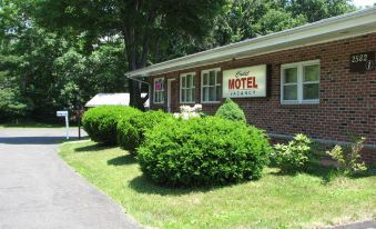 Cadet Motel