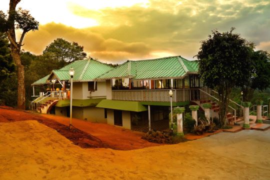 普纳朗尼阿育吠陀度度假村预订价格,联系电话位置地址【携程酒店】