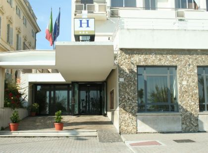 Hotel Mediterraneo