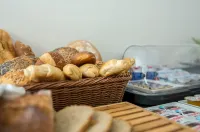 Suytes - breakfast