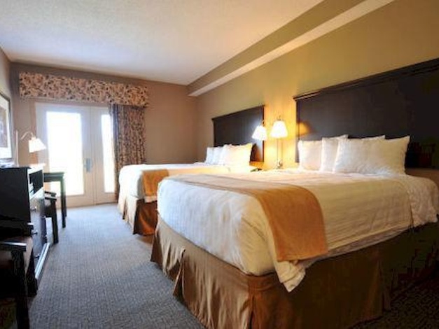 Cobblestone Inn & Suites - Denison Majestic Hills