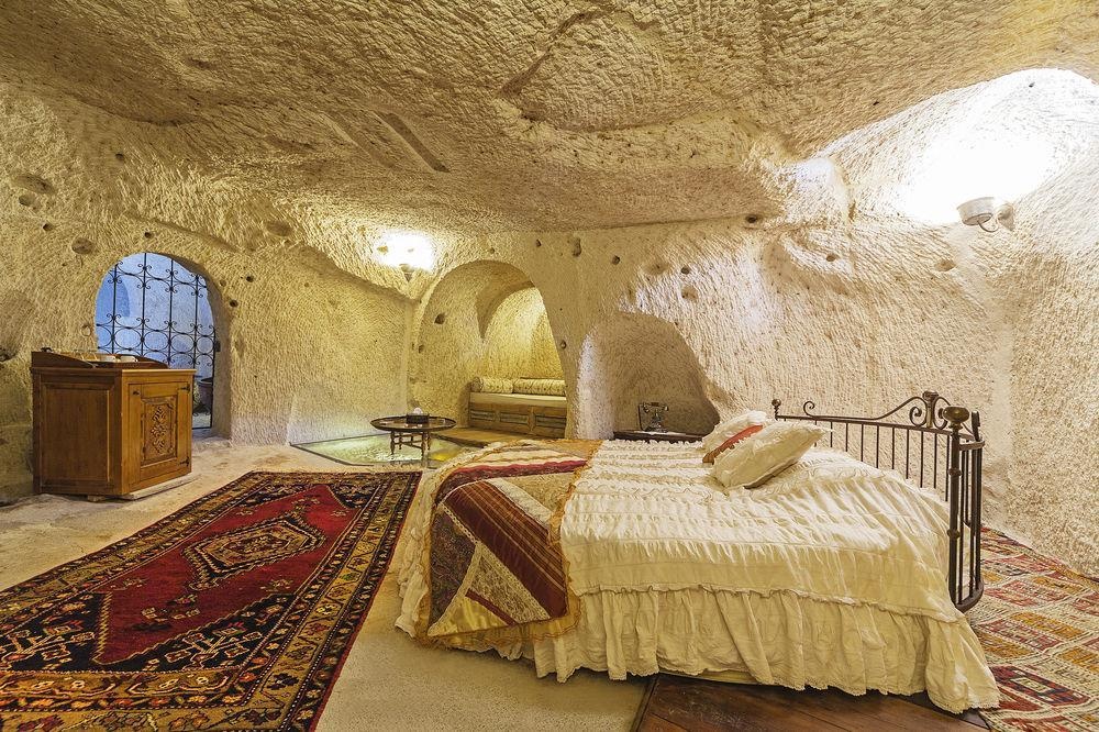 Mithra Cave Hotel