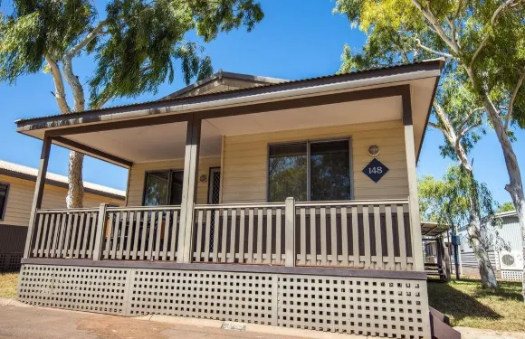 卡拉薩皮爾巴拉探索公園酒店