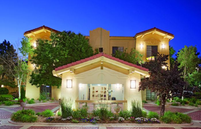 Travelodge by Wyndham Golden-Denver