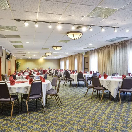 La Quinta Inn & Suites by Wyndham Seattle Federal Way