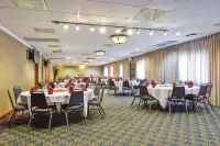 La Quinta Inn & Suites by Wyndham Seattle Federal Way Hotels in Federal Way
