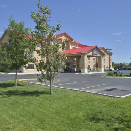 Best Western Laramie Inn  Suites
