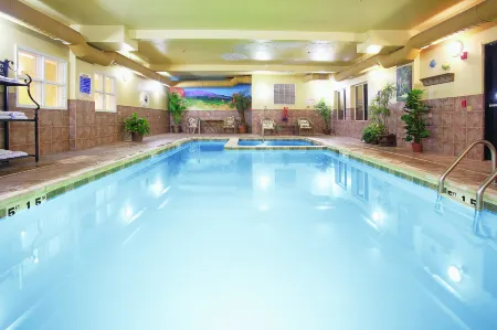 La Quinta Inn & Suites by Wyndham Rifle