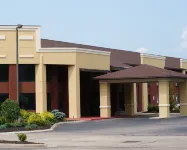 Quality Inn Parkersburg North-Vienna Hotels near Divisions Department Store