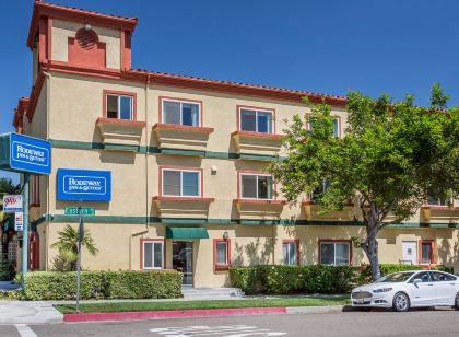 Rodeway Inn & Suites - Pasadena