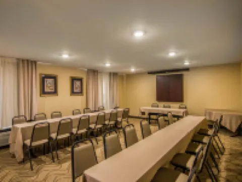 クオリティ  イン  ラストン ラストンのホテル