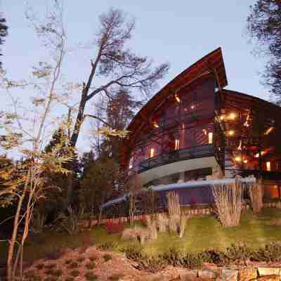 Design Suites Bariloche Hotel Exterior