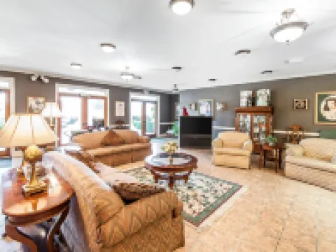 クラリオン イン ウィロー リバー セバービルのホテル